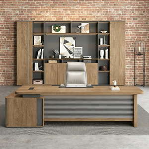 <span class=keywords><strong>Scrivania</strong></span> Direzionale Moderna con Mobile Laterale e Libreria, Arredamento Ufficio di Lusso in Legno per CEO e Manager - Product Image 1