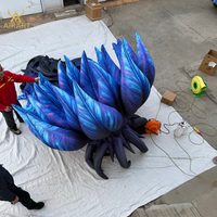 Sculpture de fleur gonflable futuriste à pétales épanouis, fleur d'air personnalisée à dégradé de couleurs pour la décoration de festivals et de boîtes de nuit