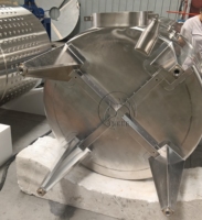 Cuve de fermentation en acier inoxydable pour vin rouge avec système de contrôle de température à plaques alvéolées, idéale pour la production de vin de fruits