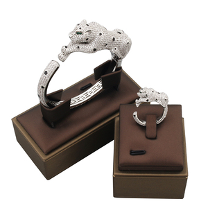 Commercio all'ingrosso delle donne del nuovo arrivo set di gioielli di moda della ragazza zircone cubico gioielli <span class=keywords><strong>argento</strong></span> oro <span class=keywords><strong>bracciale</strong></span> e anello - Product Image 2