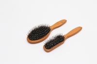 Boîte cadeau avec peigne en bois de santal personnalisé, brosse à cheveux naturelle, OEM ODM en gros