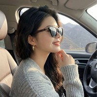 Lunettes de soleil carrées vintage UV400 à monture intégrale pour unisexe – Tendance, légères, mode, pour la conduite en extérieur