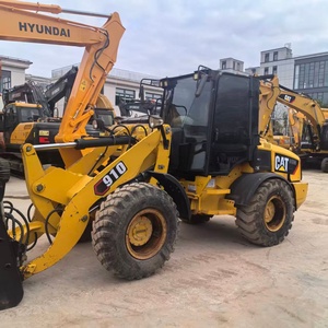 Chargeuse sur pneus CAT jaune, moteur diesel, matériel de construction d'occasion - Product Image 3