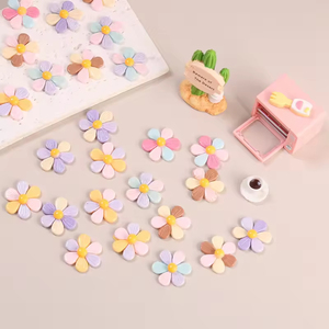 Cabochon en résine à dos plat, motif animal de dessin animé et fleur, mignon, pour embellissement DIY et décoration de téléphone - Product Image 3