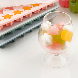 Triángulo, corazón, forma de estrella Bandeja de cubitos de hielo Lavable con agua Entrega rápida 2024 Nuevo estilo Molde de cubitos de hielo de silicona - Product Image 5
