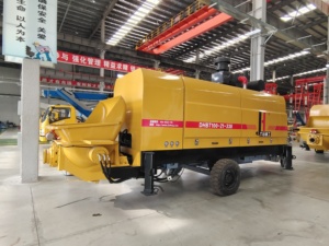 Bomba de Concreto Móvil con Motor DHBT100, Bomba de Concreto sobre Remolque para Construcción - Product Image 1