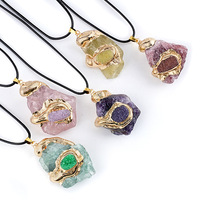 Nouveauté Offre Spéciale : Pendentif en Améthyste Naturelle Brute, Pierres de Guérison, Cristaux de Guérison pour Collier Tricoté à la Main, Idéal Cadeau