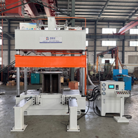 Presse hydraulique à trois tiges et quatre colonnes Y32-80T, avec une grande table de travail personnalisée, contrôlée par PLC