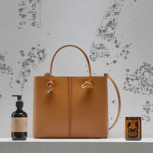 Wholesale Personalized PU Leather Vintage Embossed Korean Black Colour Female Ladies Cute <b>Hand</b> <b>Bags</b> on Whole Price - Product Image 3