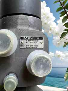 Pompe d'unité d'origine du moteur MTU396-Pompe à carburant BOSCH 0414923025/0100748902 MTU - Product Image 4