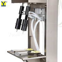 Machine de remplissage sous vide pneumatique semi-automatique de qualité YT-2 manuelle pour bouteilles en PET en verre d'eau de parfum de liqueur de vin