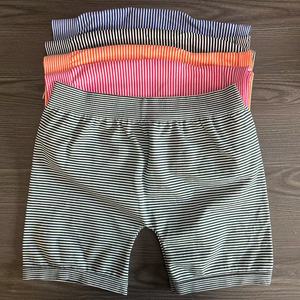 Professional Manufacture Casual Fitness Short <strong>Leggings</strong> for <strong>Women</strong> Girls Stretchy One Size with Striped <strong>Patterned</strong> Design - Product Image 3