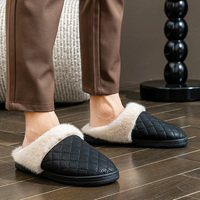 Pantoufles d'hiver en mousse à mémoire de forme pour hommes et femmes, avec col en fausse fourrure moelleuse, dessus en PU souple, matelassage diamanté, pantoufles d'intérieur