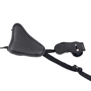 Poignée de maintien en cuir PU souple avec sangle de poignet pour <span class=keywords><strong>appareil</strong></span> <span class=keywords><strong>photo</strong></span> Nikon / Canon / Sony - Product Image 4