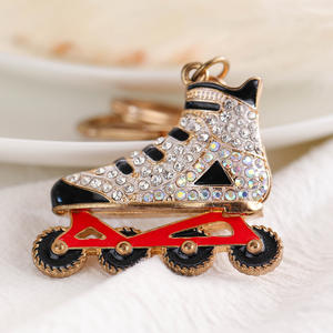 Avrupa amerikan elmas-encrusted paten küçük emtia araba kolye toptan Metal anahtarlıklar için küçük hediye - Product Image 3