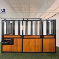 Système d'écurie modulaire pour chevaux, boxes portables pour utilisation en écurie, hangar en acier robuste pour application en ferme extérieure