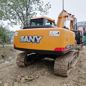 Excavateur hydraulique sur chenilles d'occasion Sany SY135C SY95C SY125C modèle 2021 de 13.5 tonnes en bon état avec pompe à roulements de moteur - Product Image 6