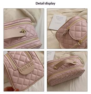 Bolsa de Maquillaje Impermeable de PU con Cierre de Cremallera, Moderna, Bonita, de Alta Calidad, Acolchada, de Gran Capacidad, para Guardar Artículos de Aseo para Viaje - Product Image 4