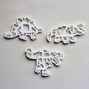Emporte-pièces 3D dinosaures (T-Rex, Stégosaure et Tricératops), emporte-pièces à biscuits en relief, outils de pâtisserie DIY - Product Image 4