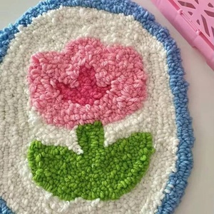 ชุดอุปกรณ์งานฝีมือปักเข็ม DIY สร้างสรรค์ สำหรับทำที่รองแก้ว ลายดอกทิวลิป ด้วยไหมพรม เหมาะสำหรับงานอดิเรก - Product Image 1