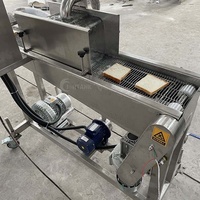 Machine de prédépoussiérage de viande de poulet Machine à fariner Machine à battre et à paner
