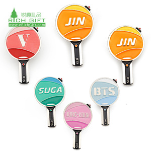 coréen idole célébrité souvenir en mignon paillettes rose or insigne personnalisé exo bts kpop doux émail dur épinglette broches - Product Image 3