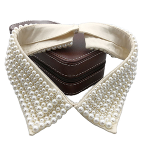 قلادة عنق نسائية أنيقة بنمط عتيق مع ياقة من قماش مزيف باللؤلؤ - Product Image 2