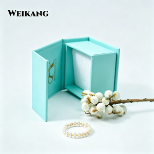 Boîte à fermeture magnétique en carton rigide en forme <span class=keywords><strong>de</strong></span> livre, boîte cadeau bleue pour l'emballage <span class=keywords><strong>de</strong></span> bijoux et <span class=keywords><strong>de</strong></span> bagues - Product Image 1