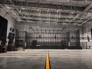 ระบบโครงหลังคาอะลูมิเนียมอัลลอยด์ โครงหลังคาอะลูมิเนียมพร้อมสลักเกลียวสำหรับติดตั้งไฟเวที โครงทรัสสำหรับคอนเสิร์ต เวทีคอนเสิร์ตเคลื่อนที่ - Product Image 6