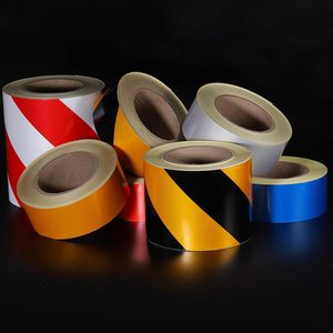 Vente d'usine : Bande d'étanchéité pour fenêtres, adhésif acrylique résistant aux UV, bande d'étanchéité pour fenêtres et portes - Product Image 4