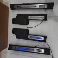 YBJ Accessoires de luxe pour voitures, marchepieds latéraux lumineux blancs et bleus pour Land Cruiser 250 FJ250 LC250 2024-2027