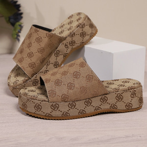 Pantofole da <span class=keywords><strong>donna</strong></span> Jishi con suola spessa marrone Plus Size alla moda con suola in gomma e pantofole superiori in poliestere - Product Image 3