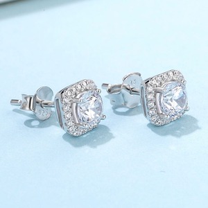 Pendientes de Diamantes Moissanite de Primera Calidad para Mujer, Pendientes de Lujo Brillantes para Bodas y Fiestas, Disponibles para la Venta - Product Image 5