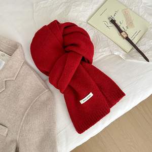 ผ้าพันคอขนสัตว์สีแดง งานประชุมประจำปี ผ้าพันคอสีแดงสดสำหรับผู้หญิงในฤดูหนาว - Product Image 4