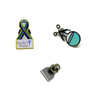 Vente en gros Épinglette en émail souple/dur avec motif de fleur Badges de machine personnalisés Épingle bon marché pour cadeau promotionnel