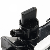 Pièces de radiateur de système de refroidissement de voiture pour JEEP 68033227AA