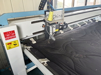 Machine à coudre industrielle Longarm à une aiguille Couvre-lits en tissu textile Matelas matelassé Prix