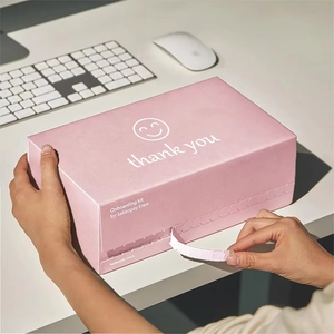 Scatola di <span class=keywords><strong>Cartone</strong></span> Ecologica Personalizzata Nova con Stampa Personalizzata, Materiali Riciclati, Chiusura a Strappo e <span class=keywords><strong>Adesivo</strong></span> Postale per Spedizioni Commerciali - Product Image 5