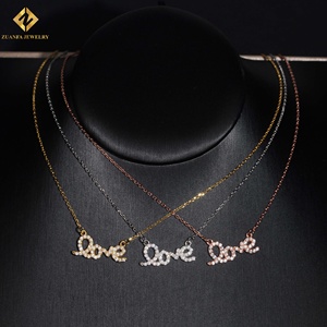 สร้อยคอจี้รูปหัวใจประดับมอสซาไนต์ทรงเหลี่ยม ชุบโรเดียม เงินแท้ 925 ราคาโรงงาน ของขวัญสำหรับผู้หญิง จี้แบบหนามเตย - Product Image 5