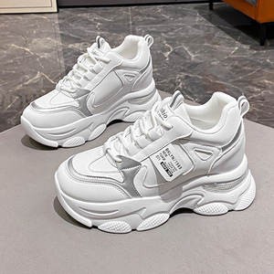 รองเท้าผ้าใบแฟชั่นผู้หญิงรุ่นใหม่ปี 2025 สไตล์ Chunky Sneakers พื้นหนา มีเชือกผูก ใส่สบาย เหมาะสำหรับเดินเล่นกลางแจ้ง - Product Image 5