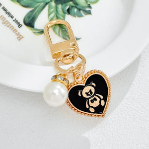 Mengda New Heart-shaped Bear Keychain Pendant <strong>for</strong> <strong>Women</strong>; Headphone Cover; Bag; Car Keychain Pendant; Hanging Chain. - Product Image 2