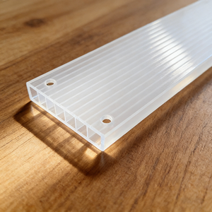 แผ่นกระจายแสงโพลีคาร์บอเนตแบบหลายชั้น ทนทาน สำหรับไฟป้าย LED ภายนอกอาคาร และระบบแสดงข้อมูลสาธารณะ - Product Image 1