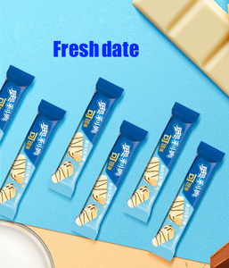 Venta caliente Pocky 55g <span class=keywords><strong>queso</strong></span> crema y chocolate con sabor afrutado barra <span class=keywords><strong>de</strong></span> leche crujiente y dulces aperitivos deliciosas galletas chinas - Product Image 3