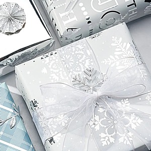 Papier cadeau métallisé écologique recyclable, rouleau de papier d'emballage 100GSM, double face, motif flocons de neige, lettres, carreaux, design d'emballage - Product Image 2