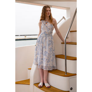 فستان شيفون أزرق بنقشة زهور بتصميم عتيق مستوحى من الطراز البحري، ياقة ماندرين، مضاد للكهرباء الساكنة، بكتف مكشوف، قابل للتخصيص حسب الطلب - Product Image 4