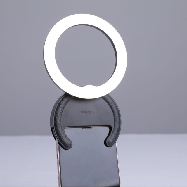 Clearance Sale Clip-On LED Selfie Ring Light Battery Rechargeable Ring Lamp Smartphone Makeup Factory Photographic Lighting