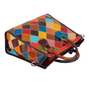 Sac en cuir lisse à carreaux colorés de nouveau style récemment populaire, sac à bandoulière de conception de niche, sac à dos de vacances de grande capacité - Product Image 4