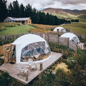 Prodej Geodetický kupolový stan Venkovní iglú Glamping Tent Kupolový stan s vanou
