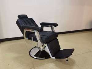 Fauteuil de barbier de luxe en acier inoxydable avec base en titane noir et pompe géante, dossier inversé, pour salon de coiffure - Product Image 3