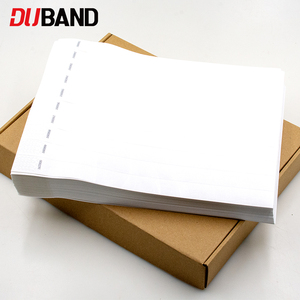 Bracelets Tyvek personnalisés imprimés pour hôtels tout compris et clubs de vacances - Product Image 4